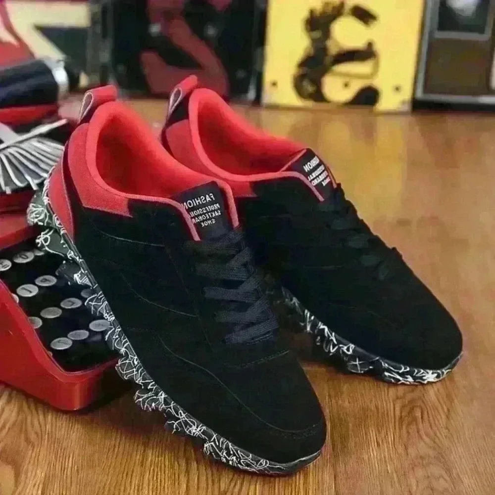 NIB Fashion Professional Skateboard Shoe Men's Faux Suede Casual Shoes $64